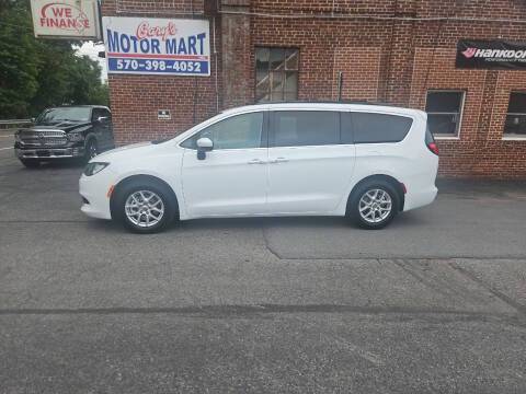 2021 Chrysler Voyager LXi FWD photo