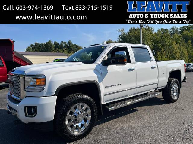 2016 GMC Sierra 2500HD Denali 4WD photo