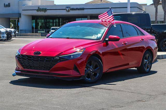 2023 Hyundai Elantra SEL FWD photo