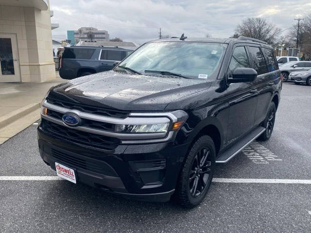 2023 Ford Expedition XLT 4WD photo