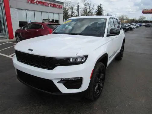 2023 Jeep Grand Cherokee Limited 4WD photo