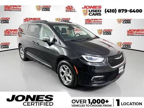 2023 Chrysler Pacifica Minivan Limited AWD photo
