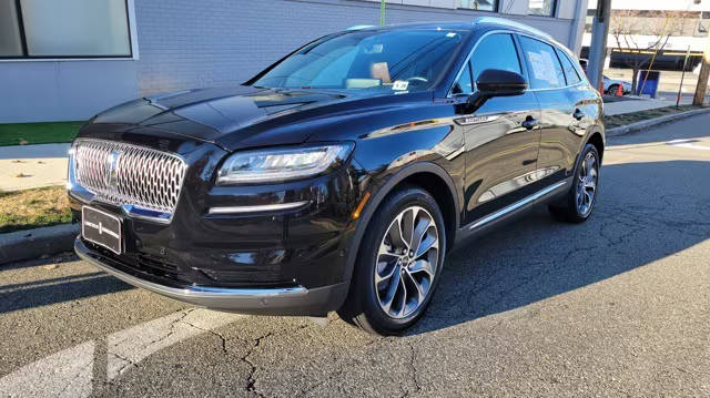 2023 Lincoln Nautilus Reserve AWD photo