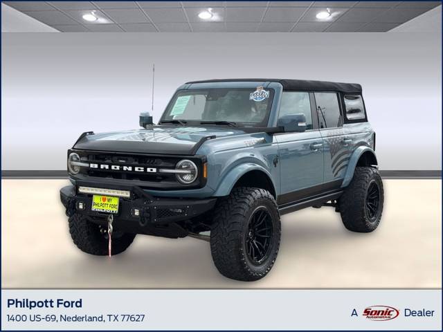 2023 Ford Bronco 4 Door Outer Banks 4WD photo