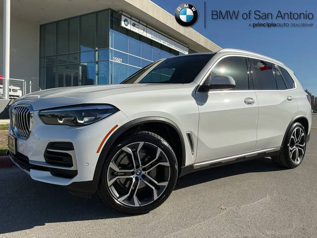 2023 BMW X5 xDrive40i AWD photo