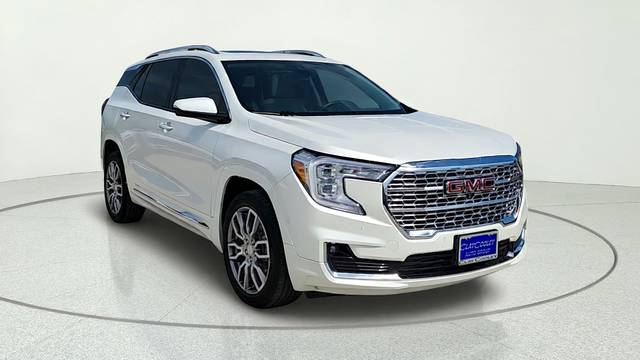 2023 GMC Terrain Denali AWD photo