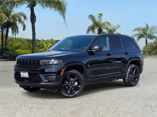 2023 Jeep Grand Cherokee Altitude 4WD photo