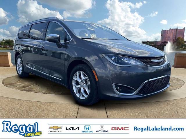 2020 Chrysler Pacifica Minivan Limited FWD photo