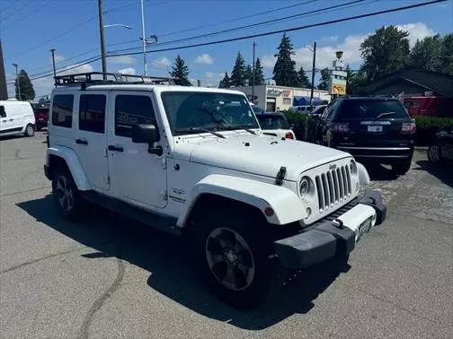 2016 Jeep Wrangler Unlimited Sahara 4WD photo