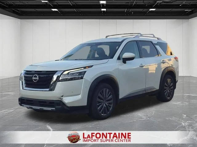 2023 Nissan Pathfinder SL 4WD photo