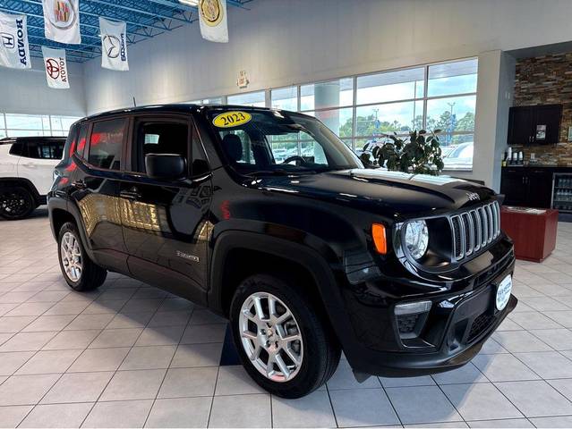 2023 Jeep Renegade Latitude 4WD photo