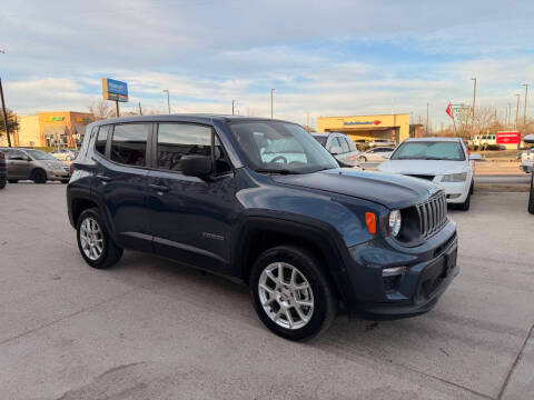 2023 Jeep Renegade Latitude 4WD photo