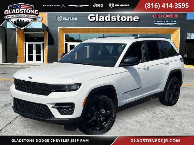 2023 Jeep Grand Cherokee Altitude 4WD photo
