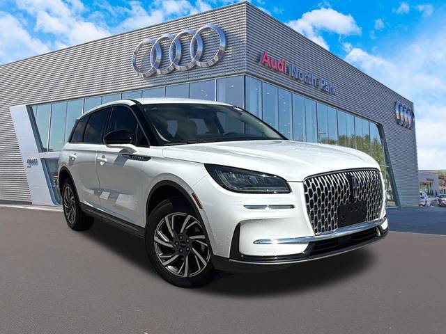 2023 Lincoln Corsair Standard FWD photo