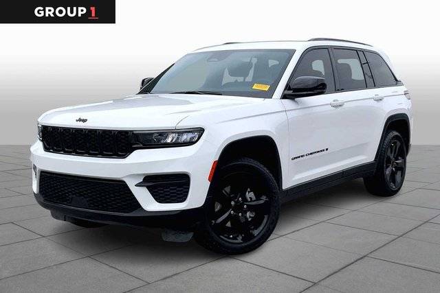 2023 Jeep Grand Cherokee Altitude 4WD photo