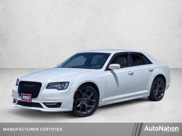 2023 Chrysler 300 Touring L RWD photo