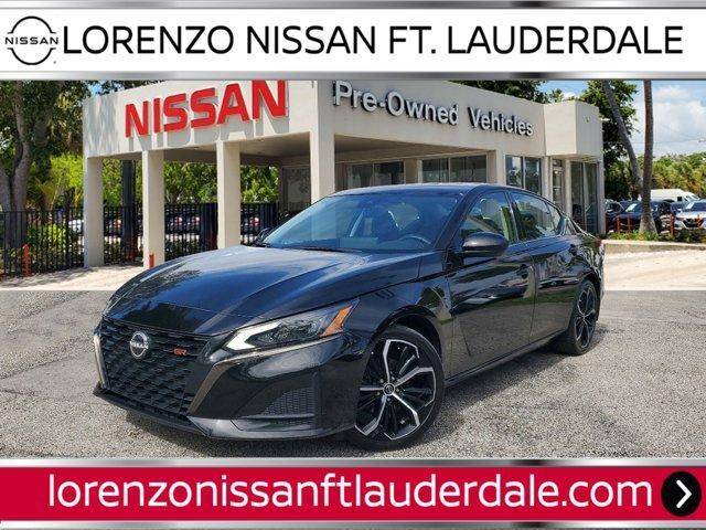 2023 Nissan Altima 2.5 SR FWD photo