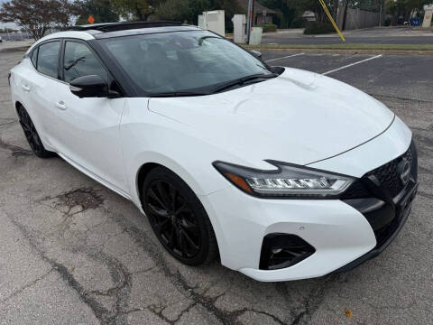 2023 Nissan Maxima SR FWD photo