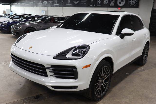 2022 Porsche Cayenne  AWD photo