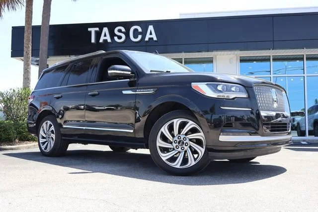 2023 Lincoln Navigator Reserve RWD photo