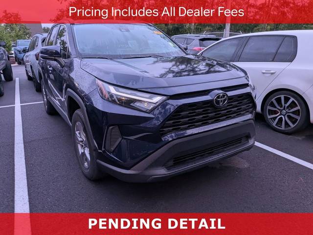 2023 Toyota RAV4 XLE FWD photo