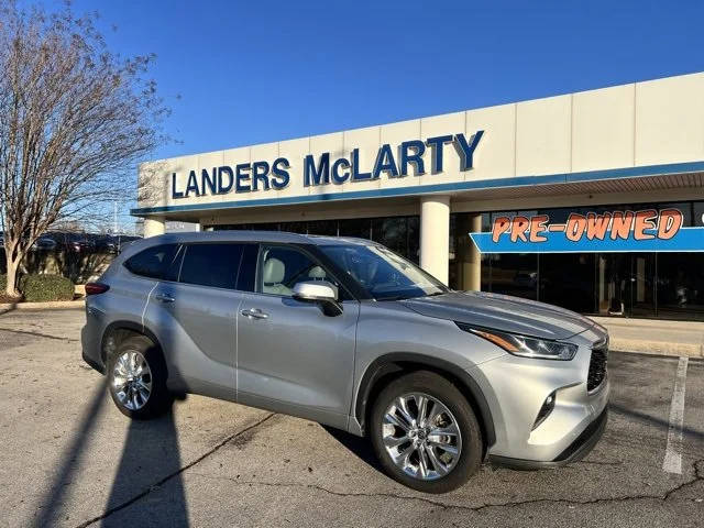 2023 Toyota Highlander Limited FWD photo