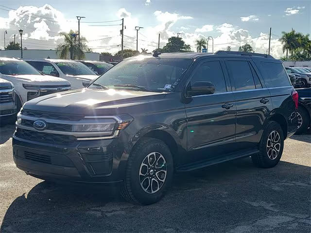 2023 Ford Expedition XLT RWD photo