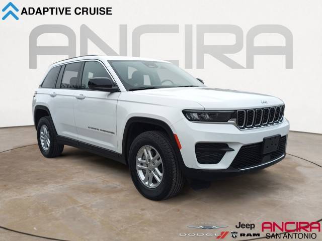 2023 Jeep Grand Cherokee Laredo RWD photo