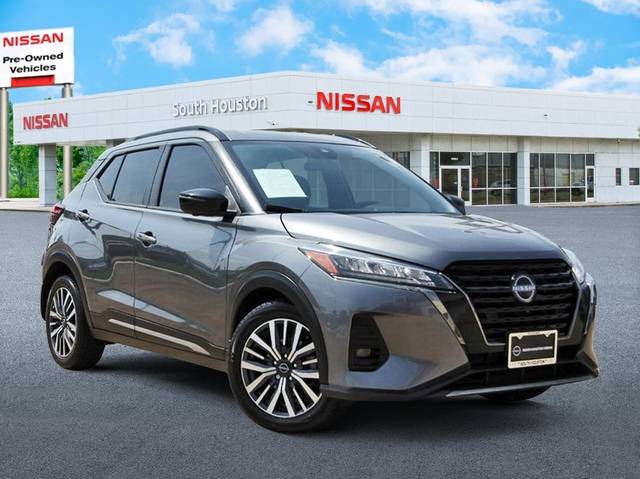 2023 Nissan Kicks SR FWD photo