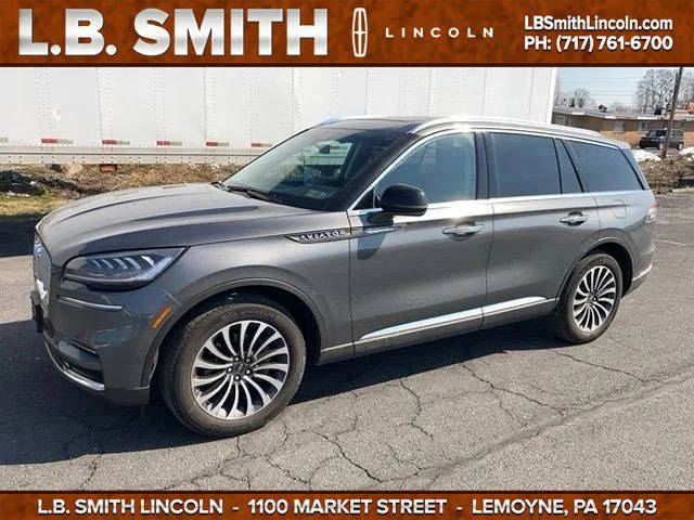 2023 Lincoln Aviator Standard AWD photo
