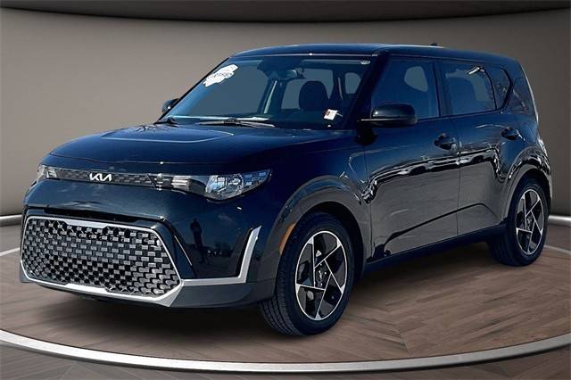 2023 Kia Soul EX FWD photo