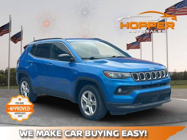 2023 Jeep Compass Latitude 4WD photo
