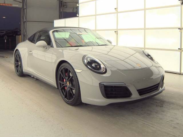 2018 Porsche 911 4S AWD photo