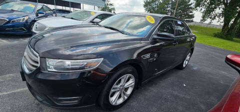 2018 Ford Taurus SEL FWD photo