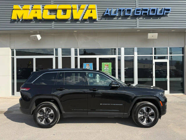 2022 Jeep Grand Cherokee 4WD photo