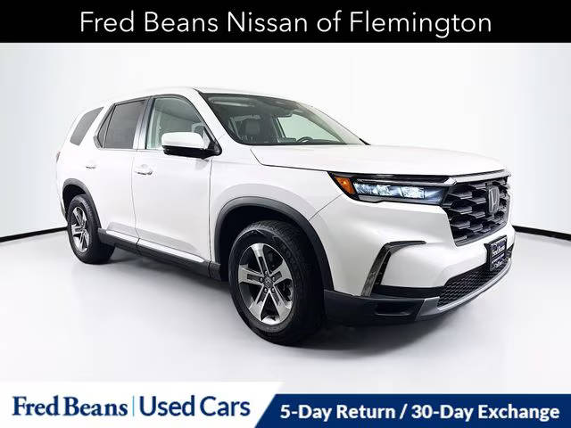 2023 Honda Pilot EX-L 8 Passenger AWD photo