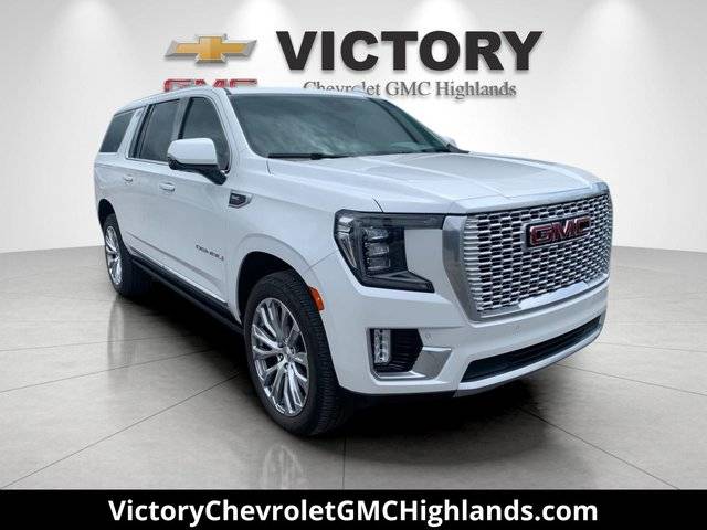 2023 GMC Yukon AT4 4WD photo