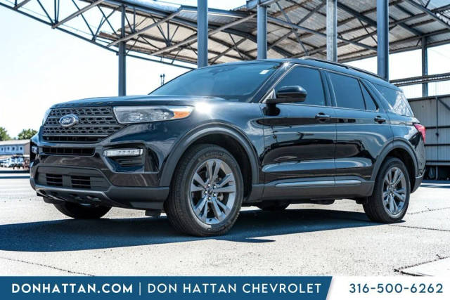 2023 Ford Explorer XLT 4WD photo