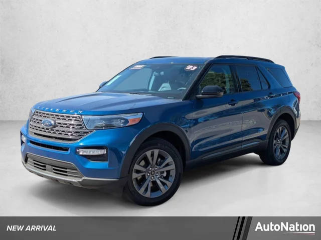 2023 Ford Explorer XLT 4WD photo