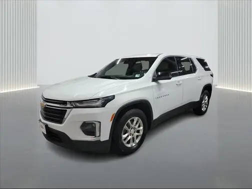 2023 Chevrolet Traverse LS AWD photo