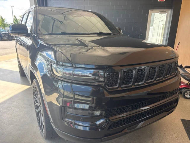 2023 Jeep Grand Wagoneer Series II Obsidian 4WD photo