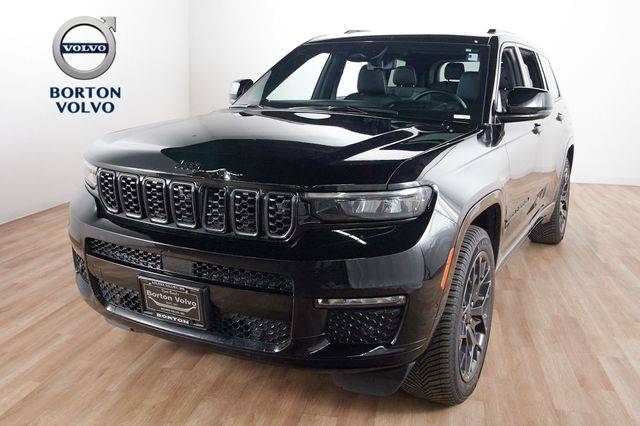 2023 Jeep Grand Cherokee L Summit Reserve 4WD photo