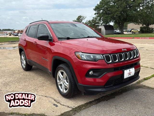 2023 Jeep Compass Latitude 4WD photo