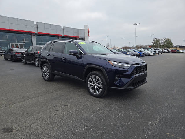 2023 Toyota RAV4 XLE Premium AWD photo