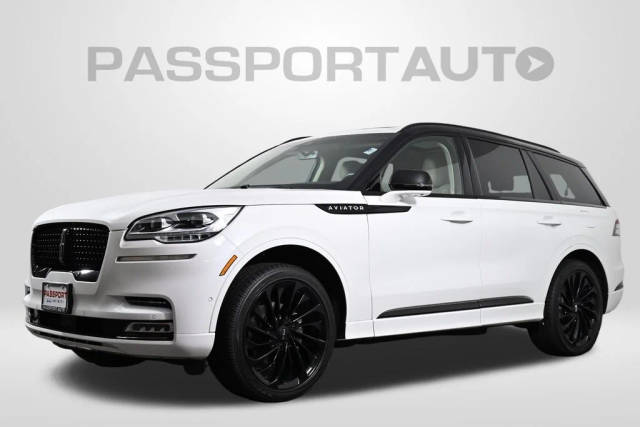 2023 Lincoln Aviator Reserve AWD photo