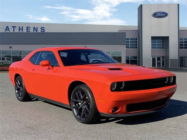 2023 Dodge Challenger SXT RWD photo