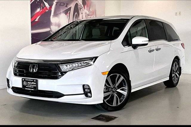 2023 Honda Odyssey Touring FWD photo