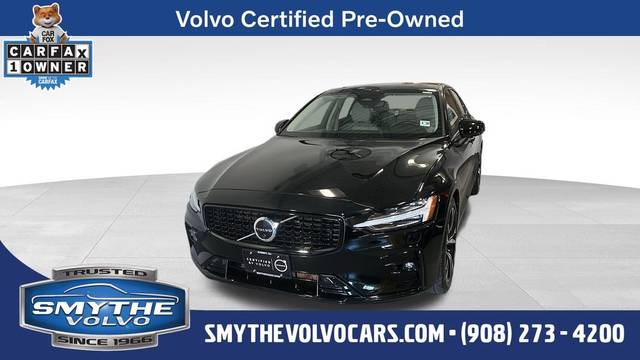 2023 Volvo S60 Plus Dark Theme AWD photo
