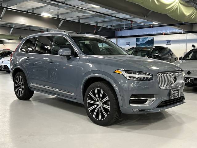 2023 Volvo XC90 Plus AWD photo