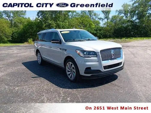 2023 Lincoln Navigator L Reserve 4WD photo